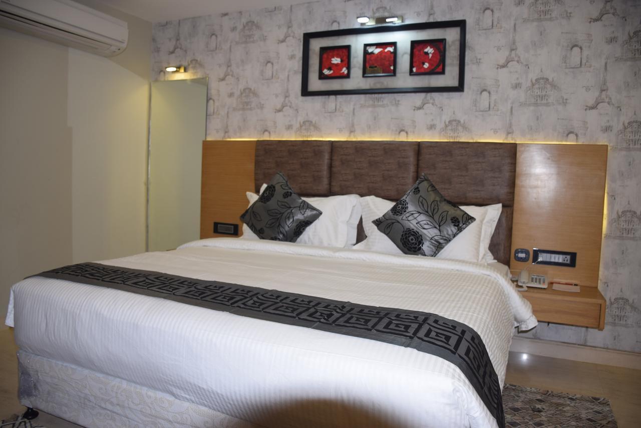 Golden Tree Hotel Puri Ngoại thất bức ảnh